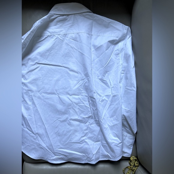 H&M slightly oversized white oxford button down shirt - Picture 6 of 8